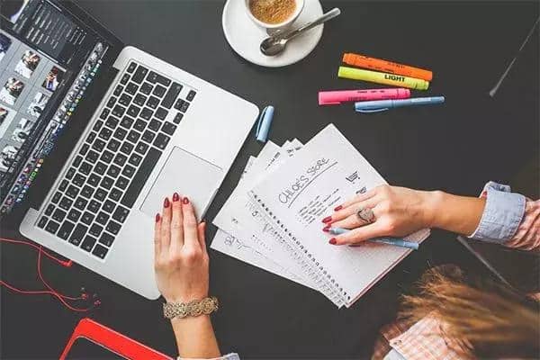 企業(yè)網(wǎng)站開發(fā)文檔怎么寫高效？